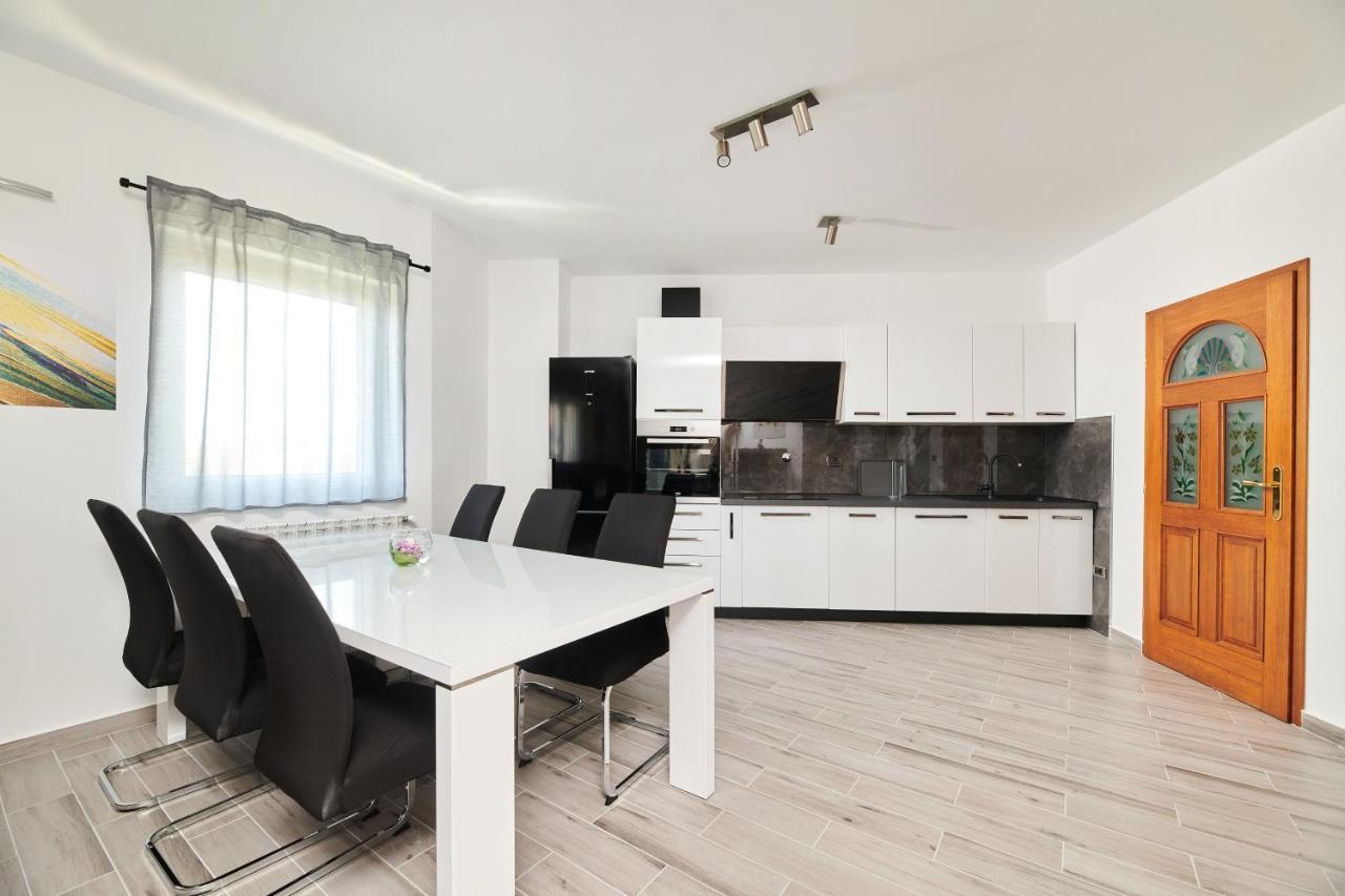 Sunset Apartment